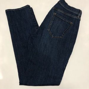 Old navy curvy profile mid rise straight leg jeans size 8